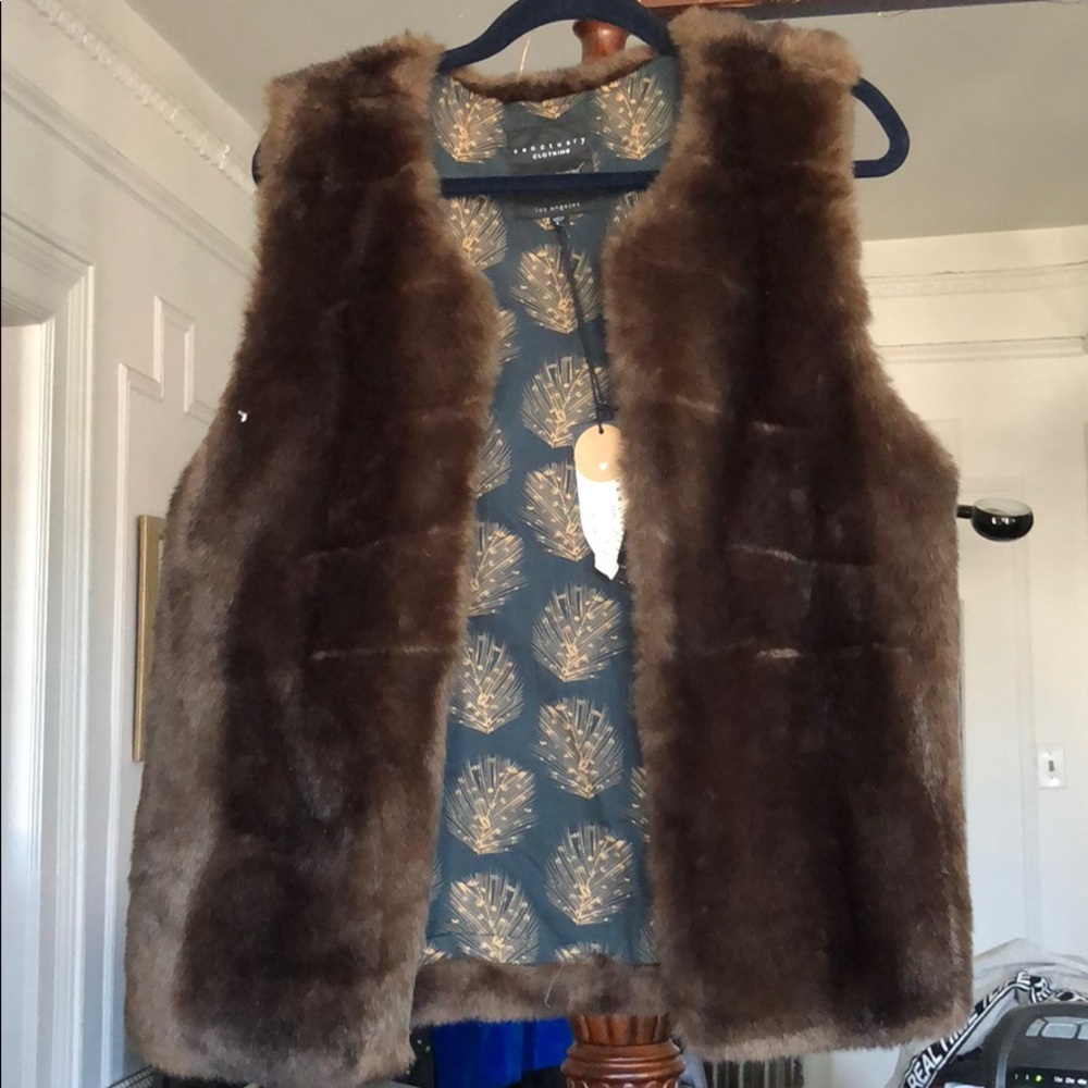 NWT Sanctuary Clothing brown soft faux fur vest